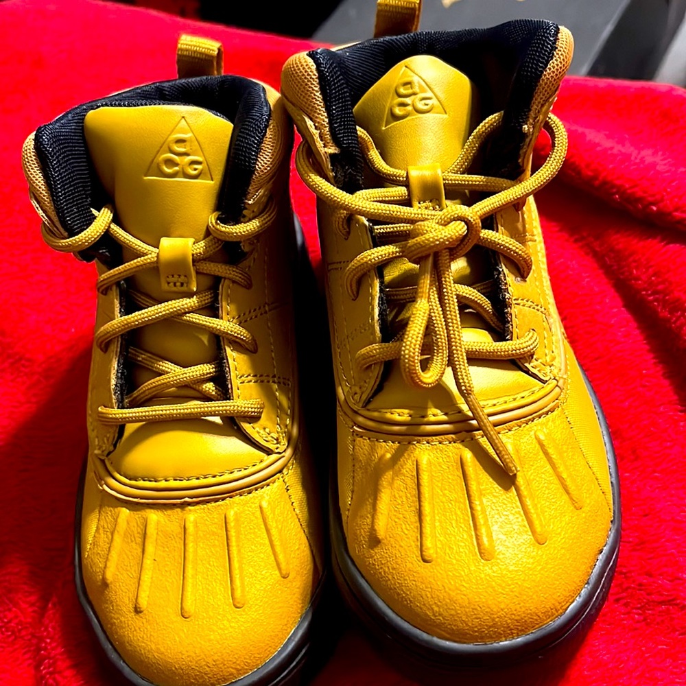 Nike woodside 2 high